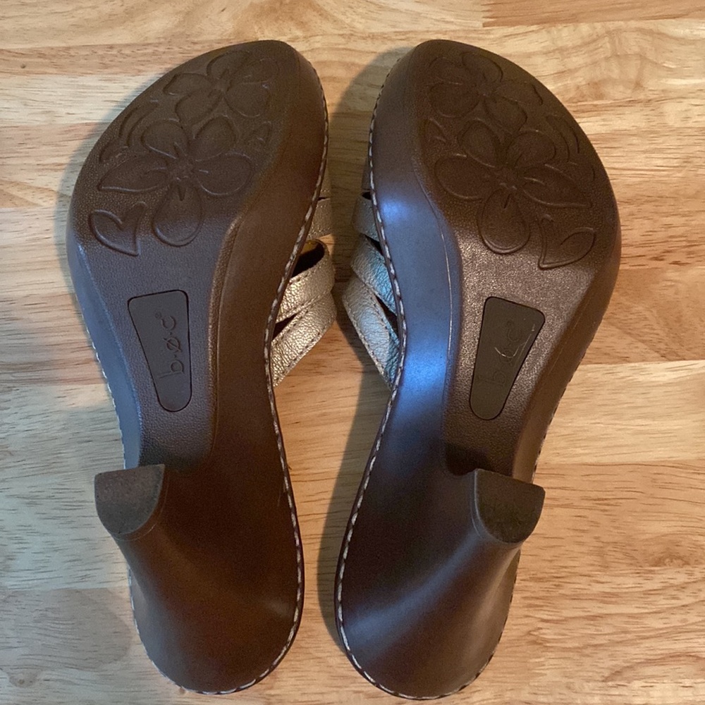 BORN boc Leather Metallic Flower Slide Strappy Sandals - Picture 8 of 11